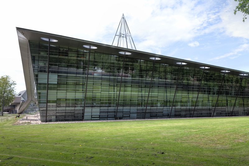 Delft, NL: TU Zentralbibliothek Ostseite (Mecanoo-Architekten 1998)